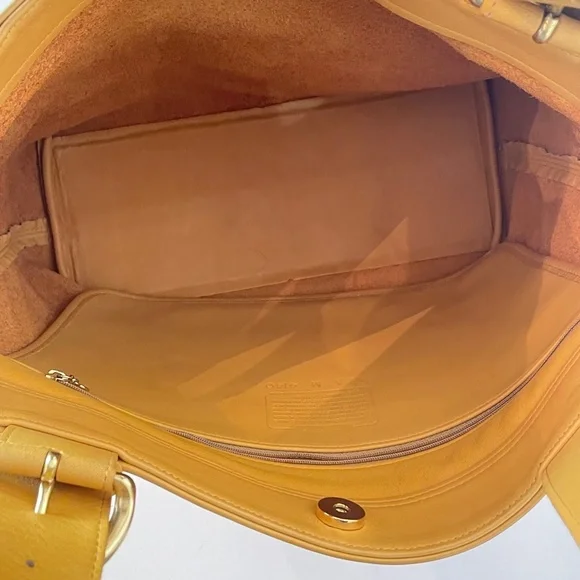 Coach Vintage Soho Lafayette 4140 Shoulder Tote Bag Chamois Yellow Leather - Picture 10 of 16